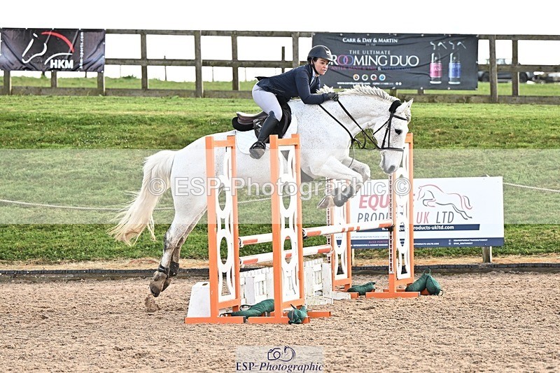 250416-095750-00162 - Cls 1 British Novice and 90cm