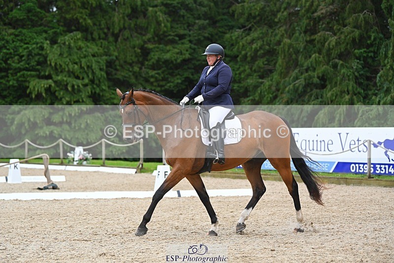 230813-171408-08599 - Cls 14 Medium Silver 16.45 to End