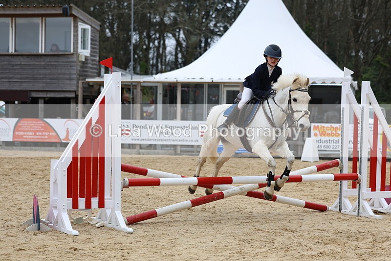 3E7A7918 - Class 10: Junior 60cm