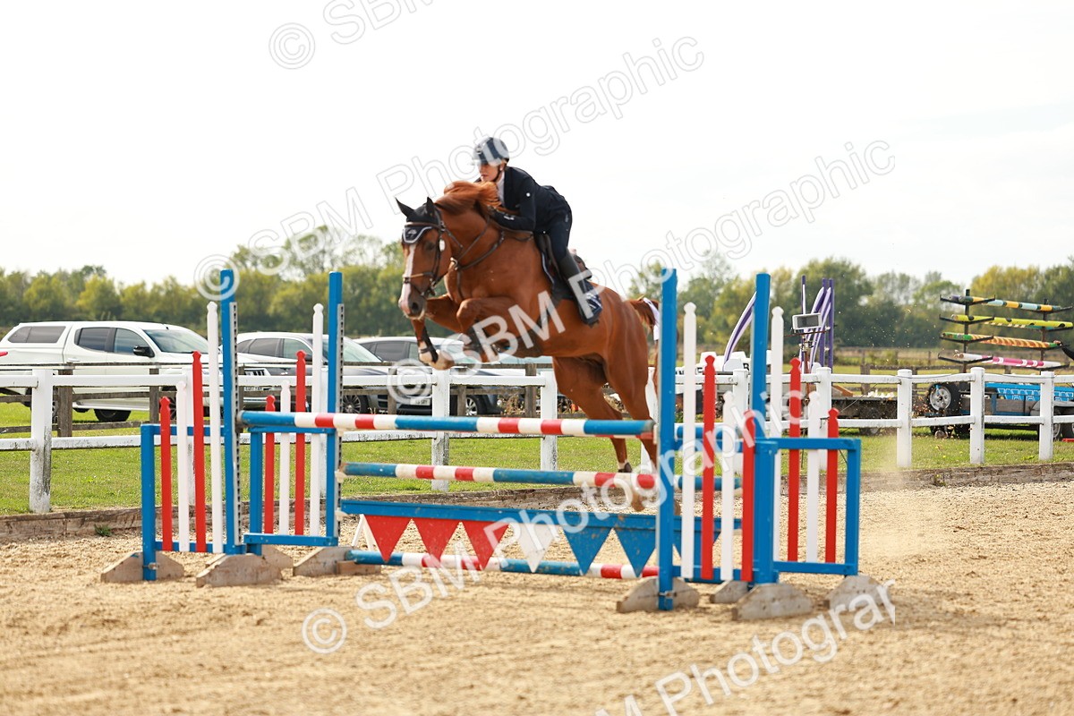 SBM_001826 - Class 4 - Senior Newcomers - 1.10m
