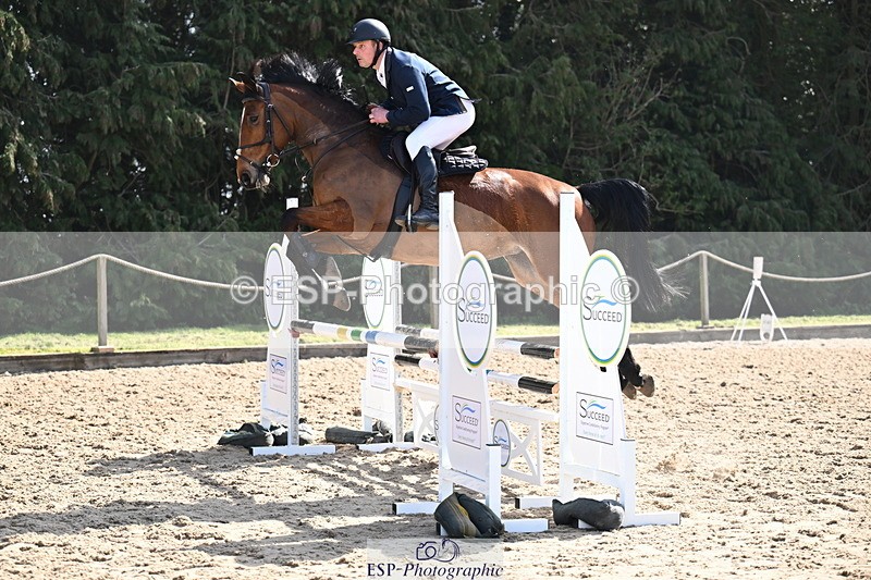 260321A-115048-00493 - 4 Snr 1m 05 Open