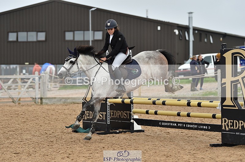 230902A-112952-00724 - Cls 2B Pony Small 80cm