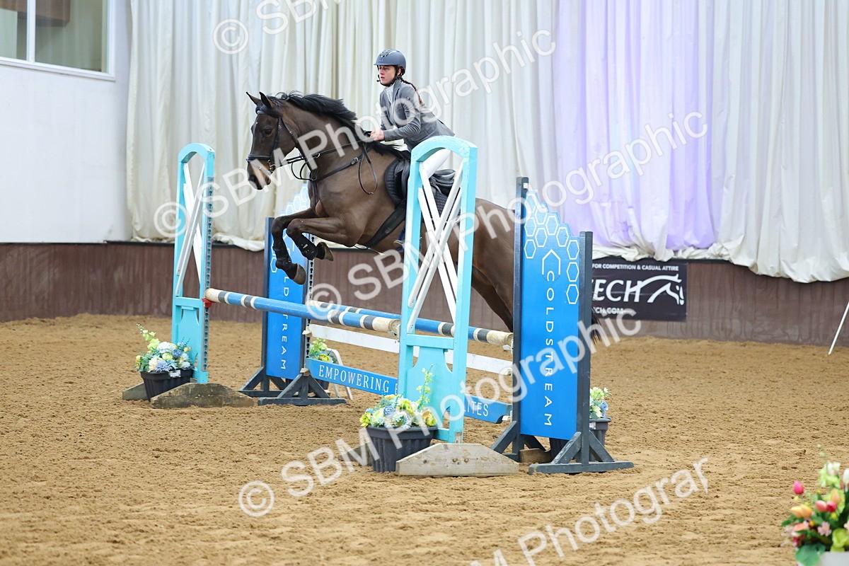 SBM_009856 - Class 21 - Nupafeed Supplements Senior Discovery/ 1m Open - First Round (1.00m)