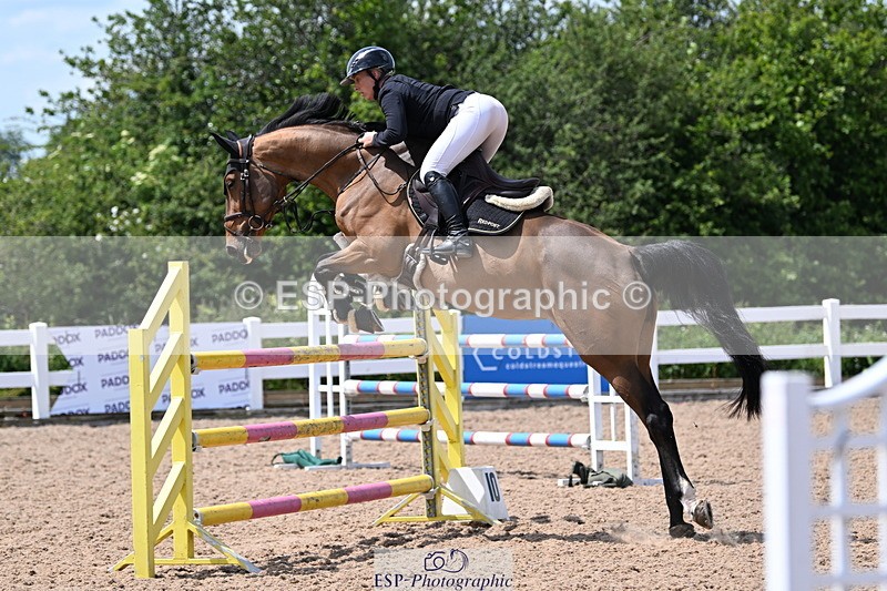 240619A-142528-00586 - Cls 4 Snr Newcomers and 1.10m Open