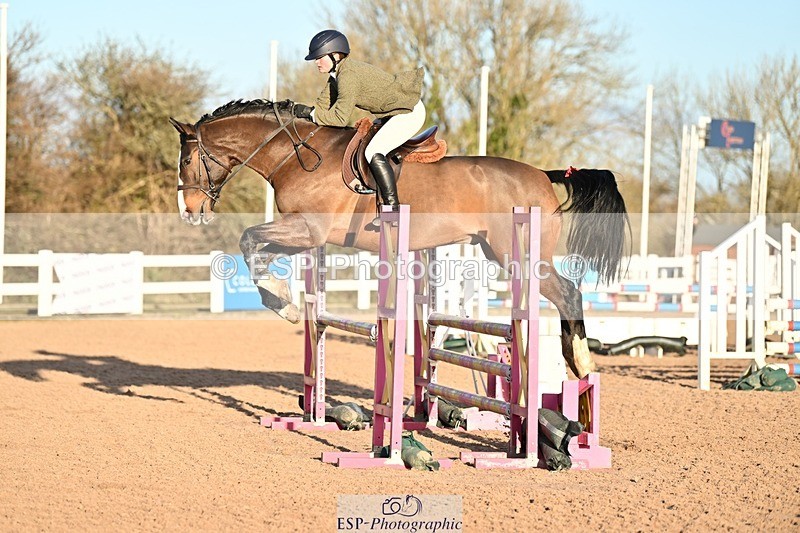 241208-093612-01521 - Cls 18 Bliss of London Novice Champ Q