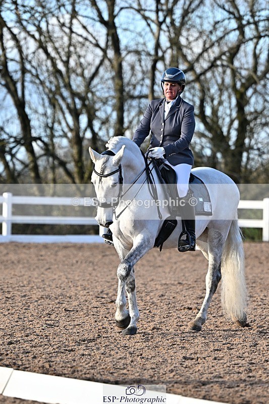 241214-135016-02596 - 102-PAULA.LEE-Deseado.Santo