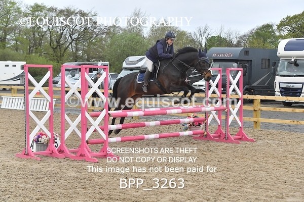 BPP_3263 - CLASS 14 SUN Senior BritiNovice/ 90cm Open