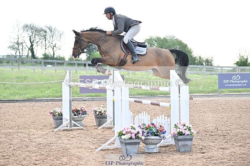 240512A-104442-17356 - Cls 48 National 1.30m Open