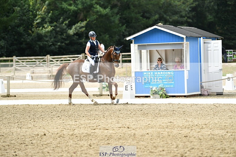 250718A-121345-01379 - 144-Verity.Perry-Vogue