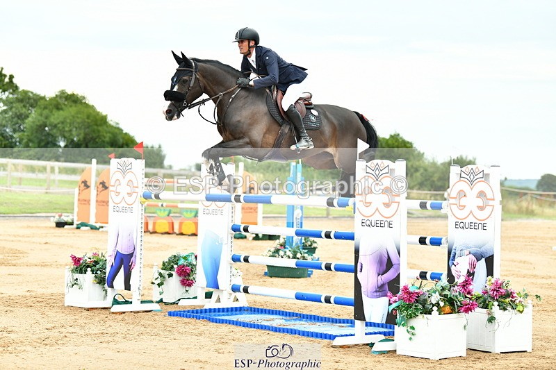 230720A-145618-03628 - Cls 9, 2 Star Big 1.40m Start to break