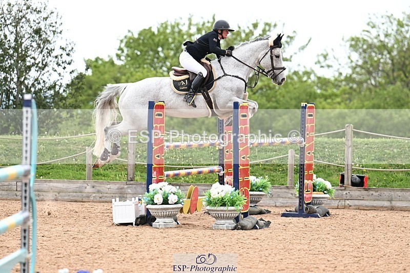 260510-150100-07442 - Cls 41 Snr Foxhunter