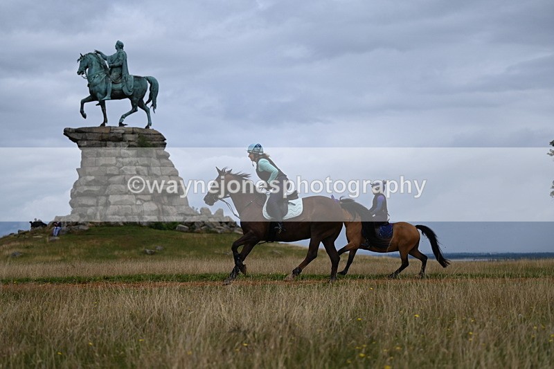 DSC_6166 - Time at Statue 12:17 to 12:44