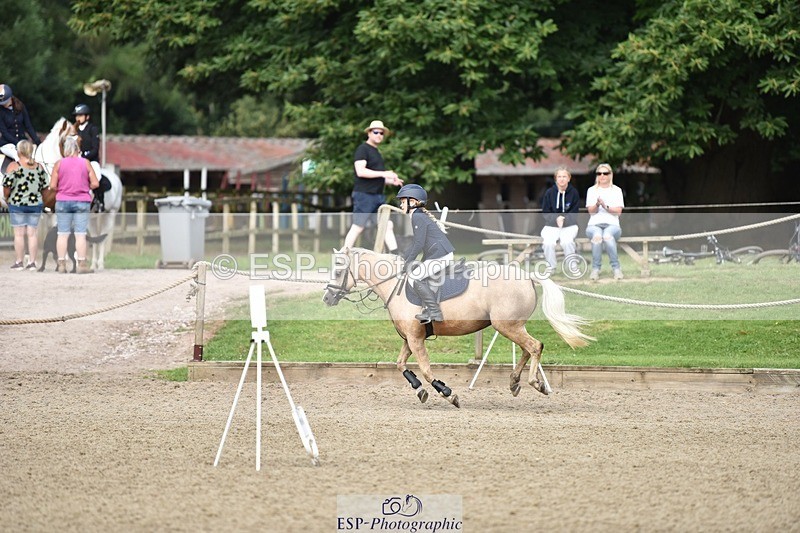 240802-094646-00668 - 60cm Round 1