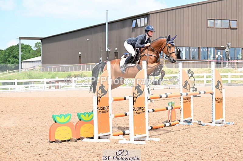 240605A-140800-00660 - Cls 4 Newcomers and 1.10m Open