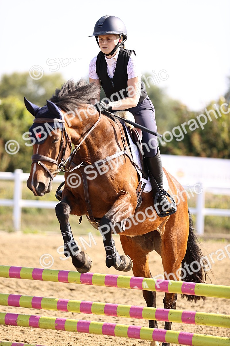 SBM_005581 - Class 8 - Clear Round