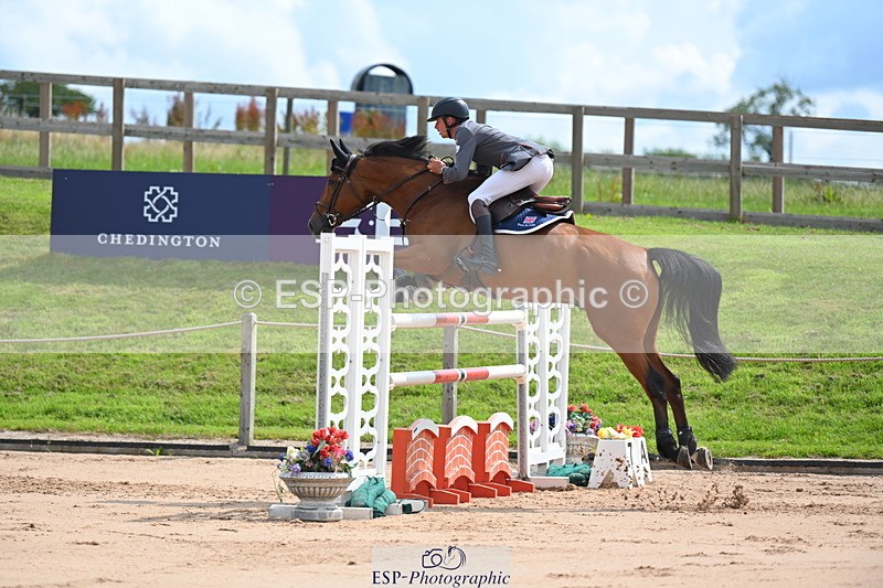 230721A-110009-05519 - Cls 6, 2 Star Medium 1.35m