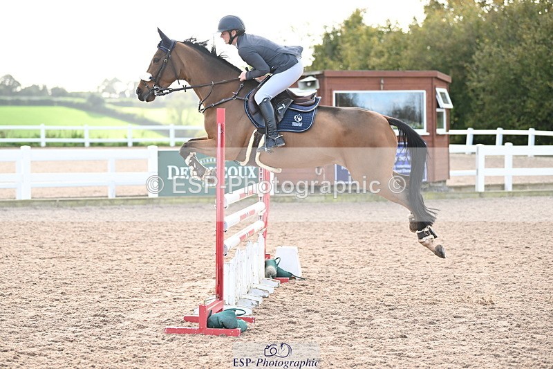 241023A-143521-01078 - Cls 4 Newcomers and 1.10m Open