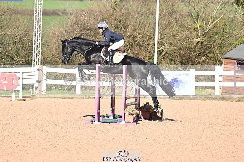 260318B-095003-00001 - Clear Round & Brit Nov 90cm