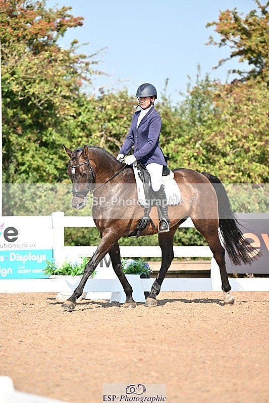 250816-100328-03046 - 096-Louisa.ChattingFirst.Mohican.II