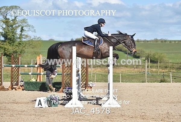 JAC_4578 - CLASS 11 SAT Andrew Hamilton Coach, RHS Foxhunter Championship Qualifier