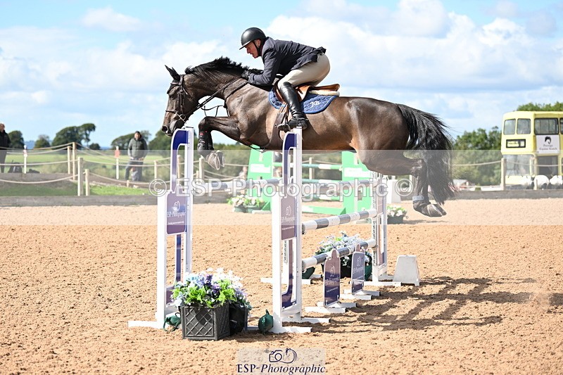 240912A-141644-02147 - Cls 5 National 1.30m Open