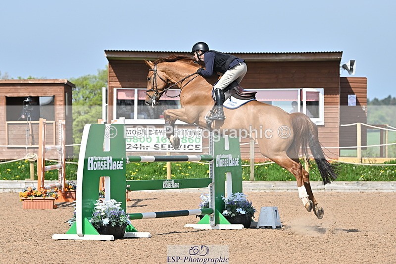 240509A-102702-00874 - Cls 8 Foxhunter