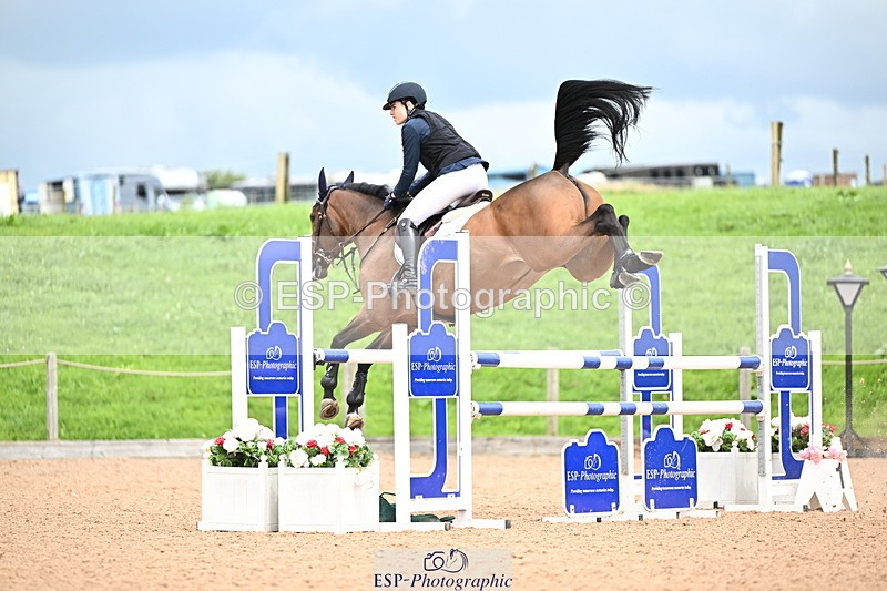 240726A-132349-01405 - Cls 3 Snr Foxhunter