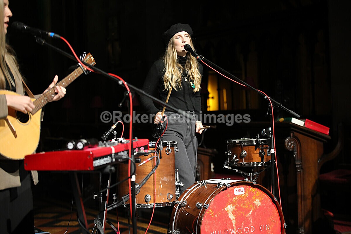 FOLK N BLUES-747 - FOLK and BLUES SEPT 2022