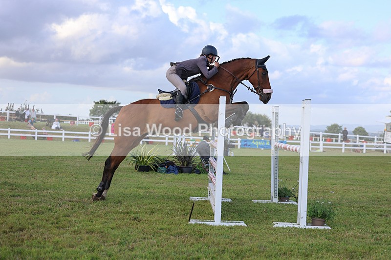 3E7A4702 - Class C1: Showjumping Senior Newcomers/1.10m open
