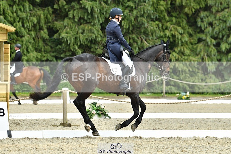 230525-151237-04572 - 425-ABC_ARCTIC_DAME-Jess_Falle-DR