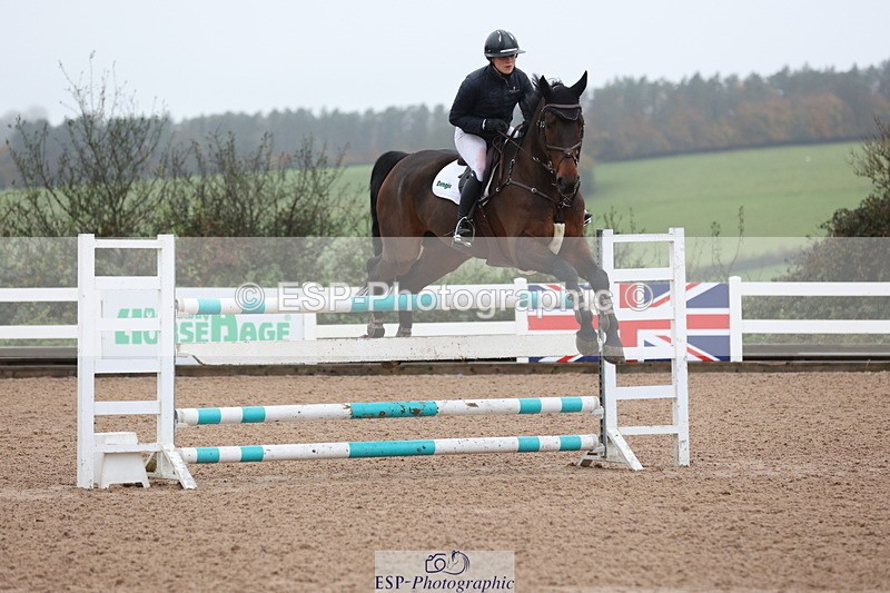 231112A-140138-04790 - Cls 20 Newcomers & 1.10m Open