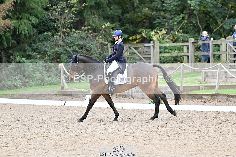 251022A-152703-00546 - B-112-Christina.Wiederkehr