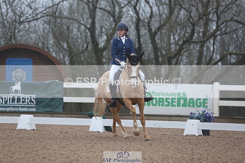 240217A-083301-00020 - 216-Olivia.Luscombe-Rosewater.Chamonix