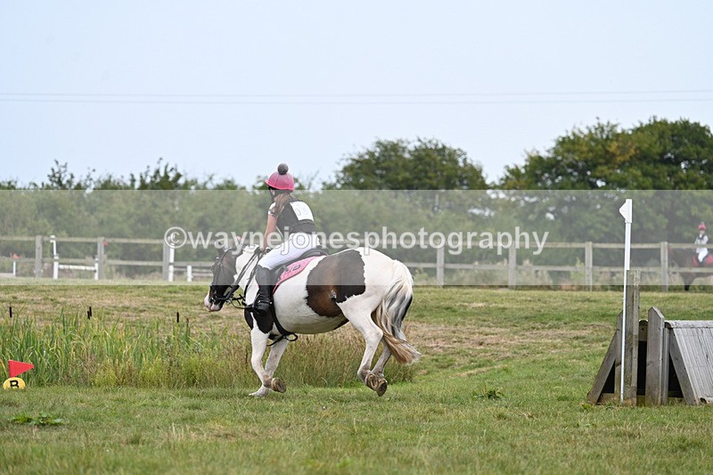 WJ7_8474 - 80cm XC Time 15:45 to 16:02