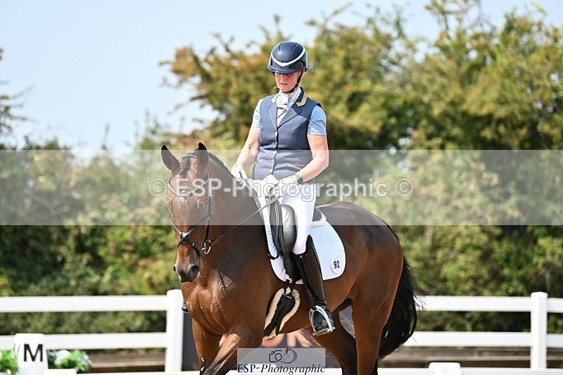 250816-131259-04605 - 092-Nikki.HandHigher.Ground