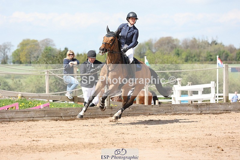 250427-125914-16889 - Cls 12 - 2 Star Big Tour L Ranking GP start to break