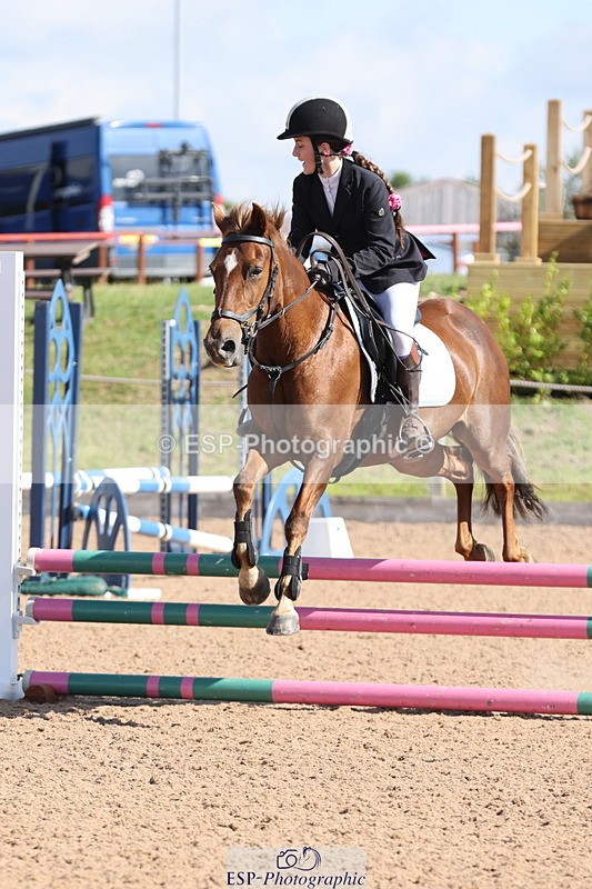 240714A-092955-01591 - Cls 1&2 128cm 10yrs & 70cm Open