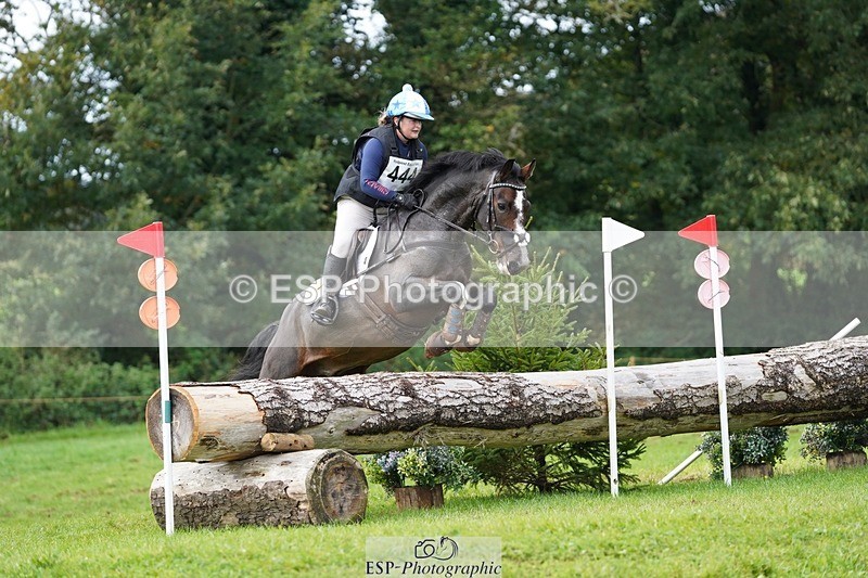 231021-135424-17445 - 444-REDHILL.SKANDEL-Emma.Stokes-SC+XC