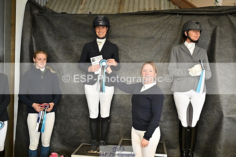 260214-143938-04388 - Cls 16 Medium Gold Presentations