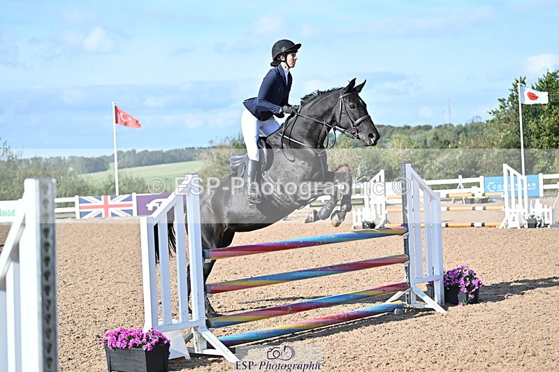 241004A-105054-01390 - Fri 07 Snr Brit Nov & 90cm Open