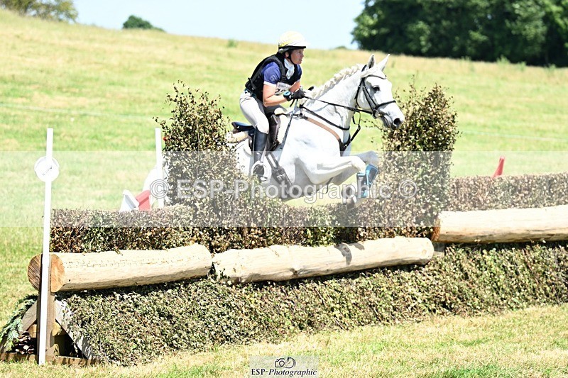 240629X-144308-4335 - 222-Kate_Jupp-CARROWNURLAUR_PRIDE