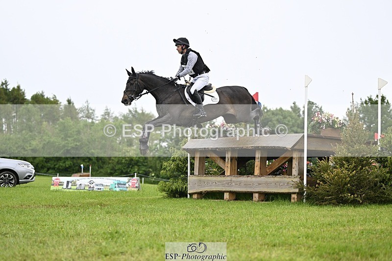 240526-143710-23646 - 507-DASSETT_ROCK_STAR-Tom_D_Crisp