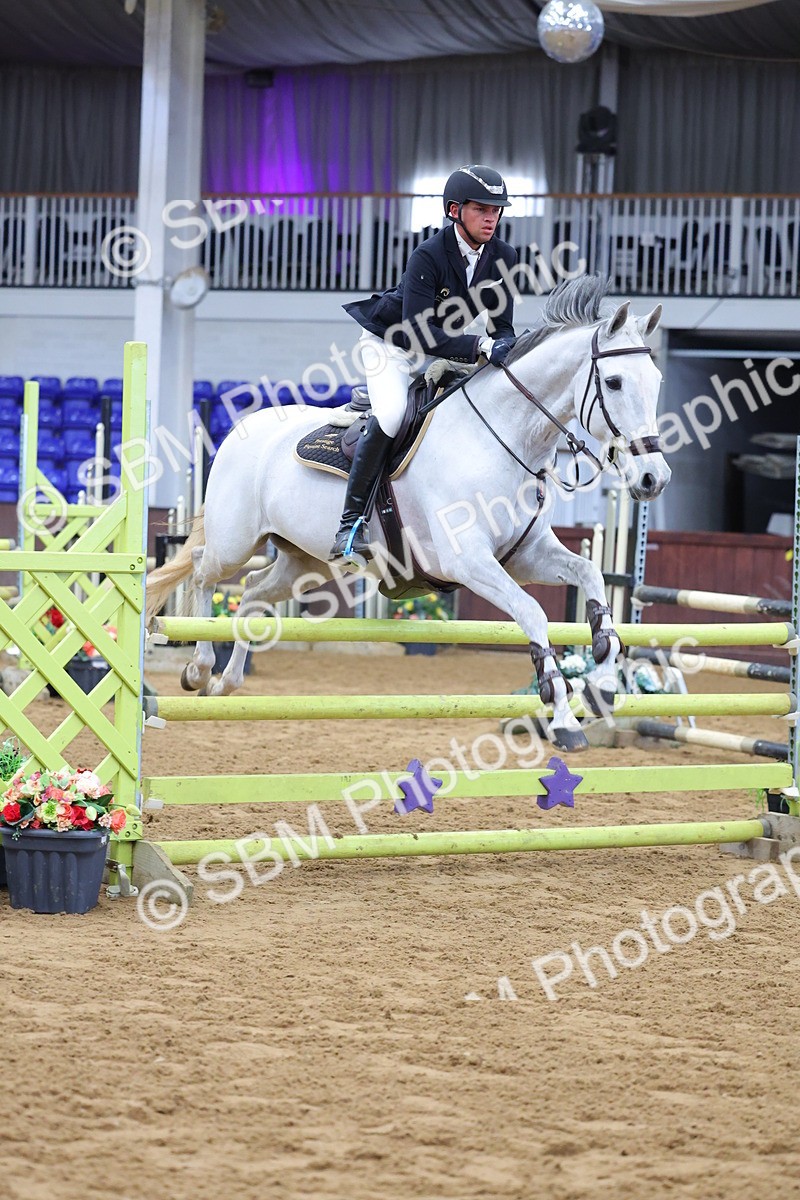 SBM_009820 - Class 21 - Nupafeed Supplements Senior Discovery/ 1m Open - First Round (1.00m)