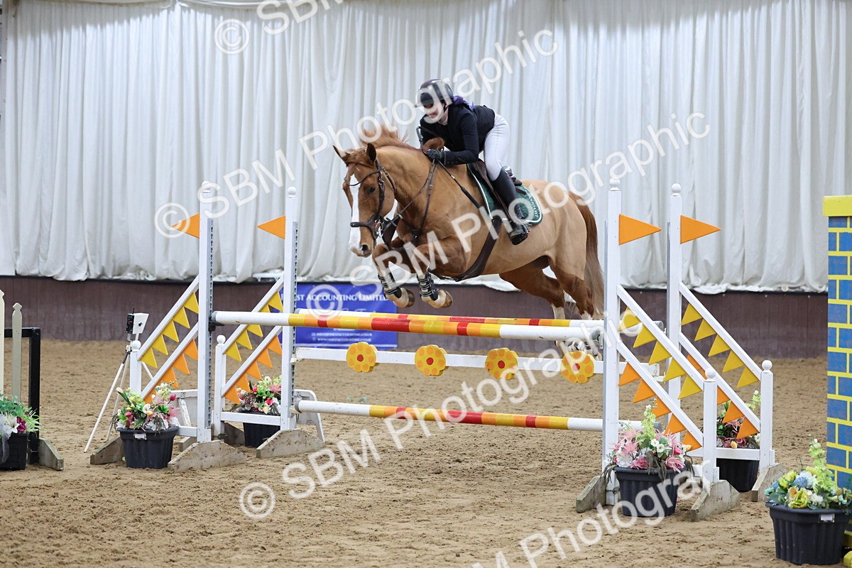 SBM_006700_Class 23 - Senior Newcomers - 110m Open - Cassie