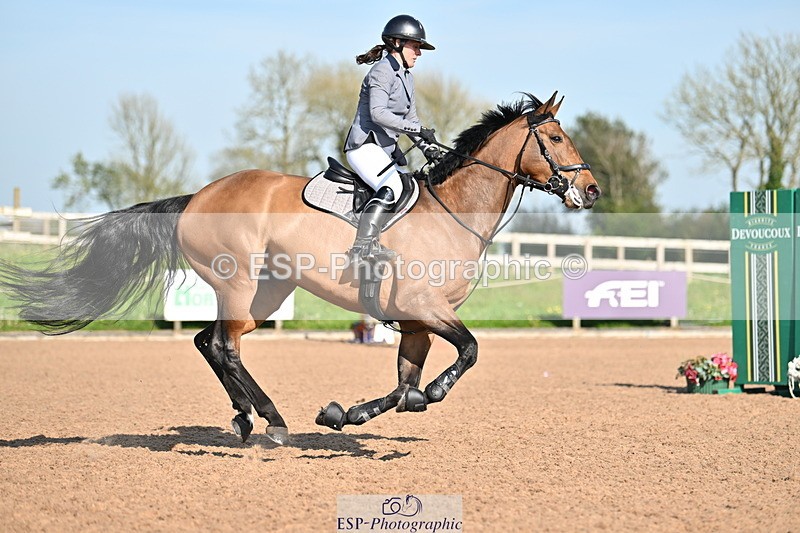 240510A-171611-09422 - Cls 24 National 1.40m Open