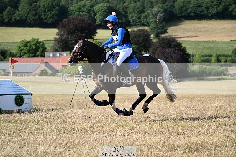 250803A-170844-18364 - S-854-Clare.Chapman-JUMPIN.JACK.FLASH