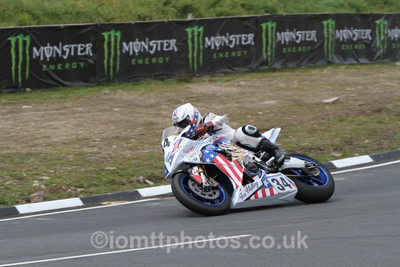 Paul Shoesmith BMW / Ice Valley by Motorsave Trade - Pokerstars Senior TT