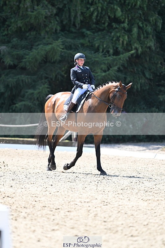 250810A-121158-06232 - 041-Laura.GreenIreldo.L