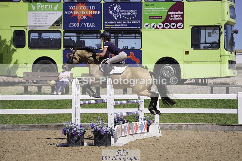 230624A-150038-02111 - Cls 26 Pony Foxhunter & 1.10m Open