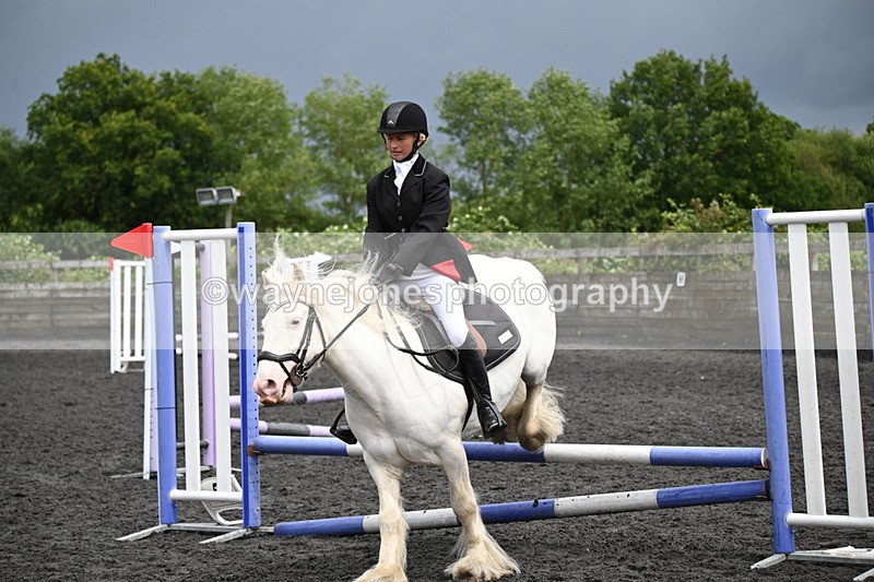WJ6_0236 - Class 13 Novice 60cm